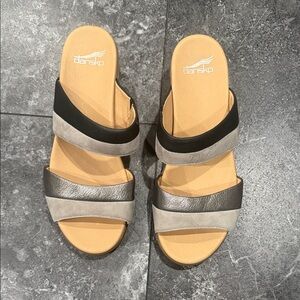 Dansko Women's Black and Gray Slide Sandals